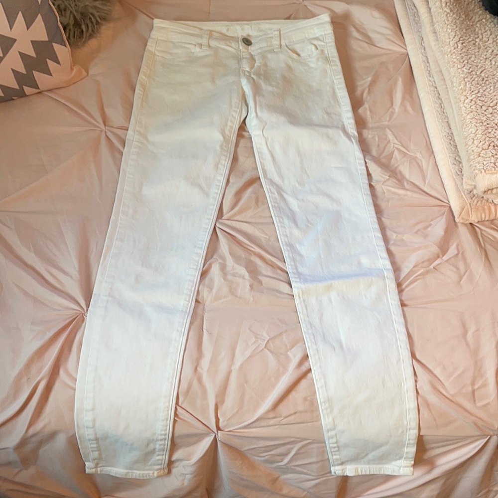 American Eagle White Jeans